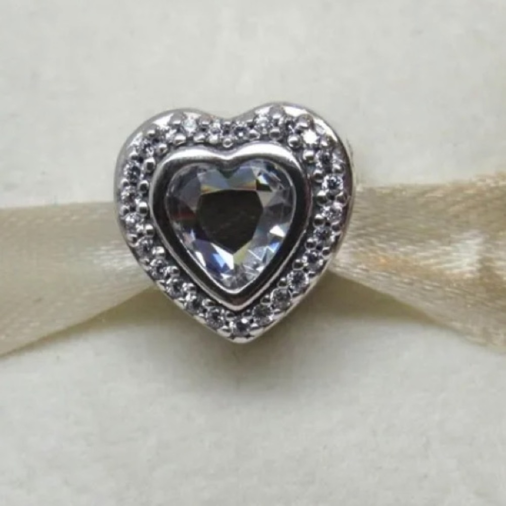 Pandora, Sparkling, Love, Heart Charm.